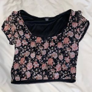 floral cropped top